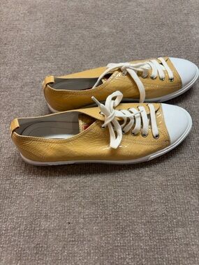 Prada Linea Rossa Yellow Patent Leather Sneakers Low Top Lace Up Women’s Size 10